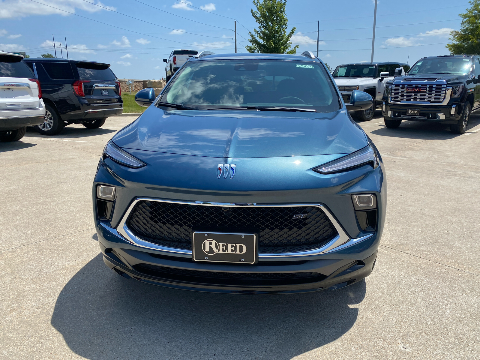 2025 Buick Encore GX Sport Touring 3