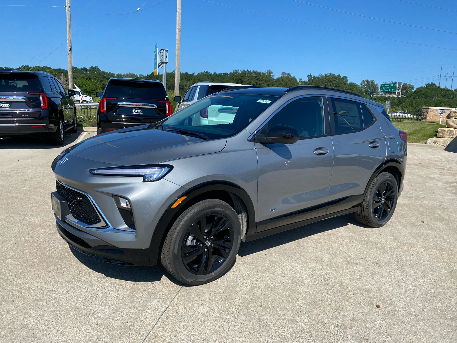 2025 Buick Encore GX Sport Touring 1