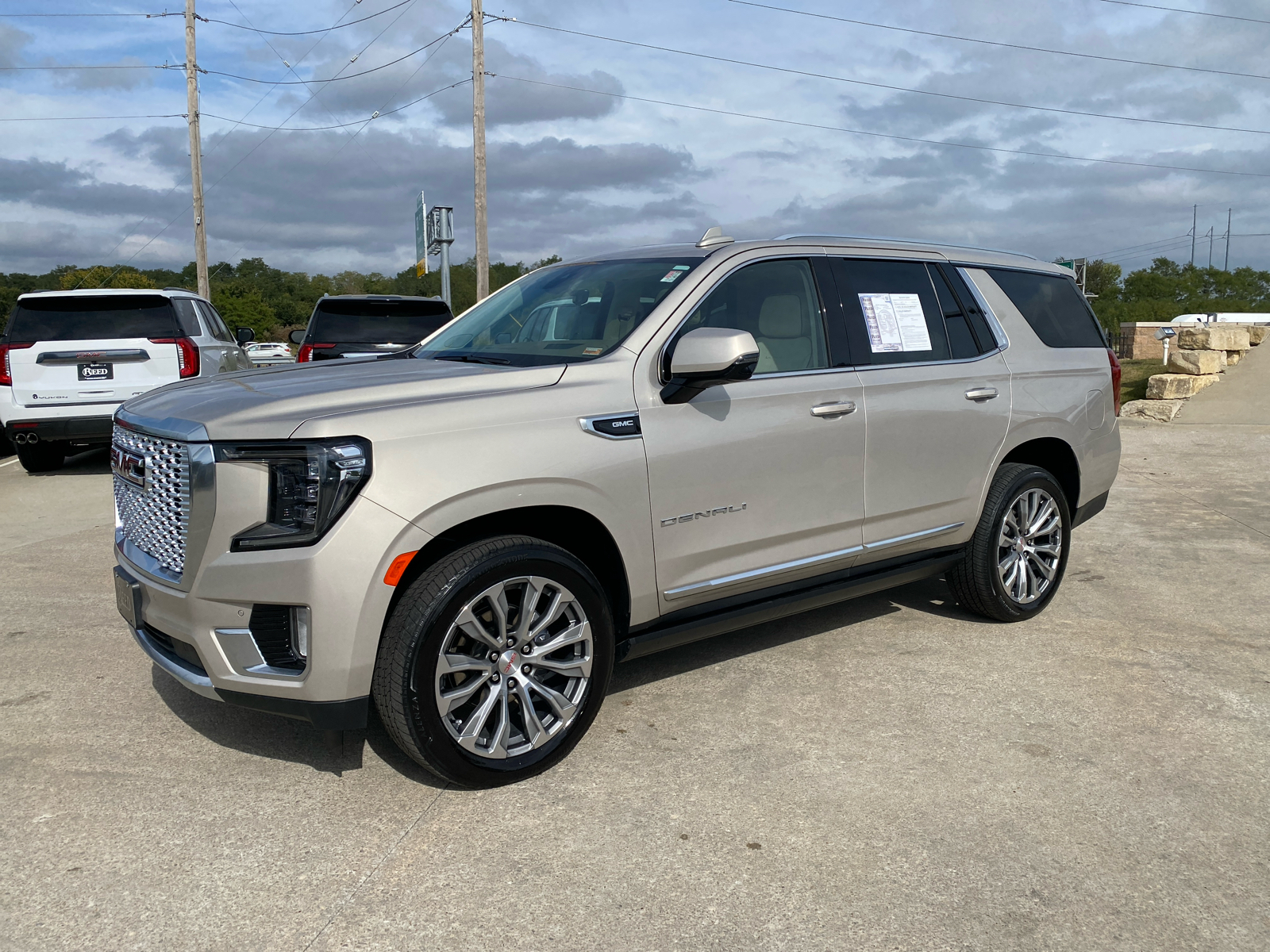 2021 GMC Yukon Denali 1