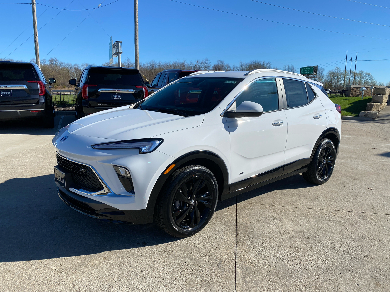 2025 Buick Encore GX Sport Touring 1