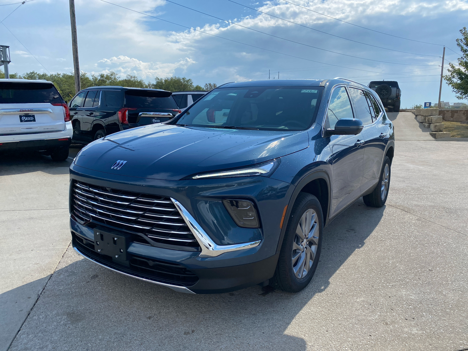 2025 Buick Enclave Preferred 2