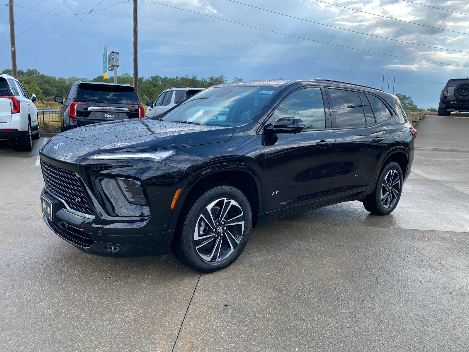 2025 Buick Enclave Sport Touring 1