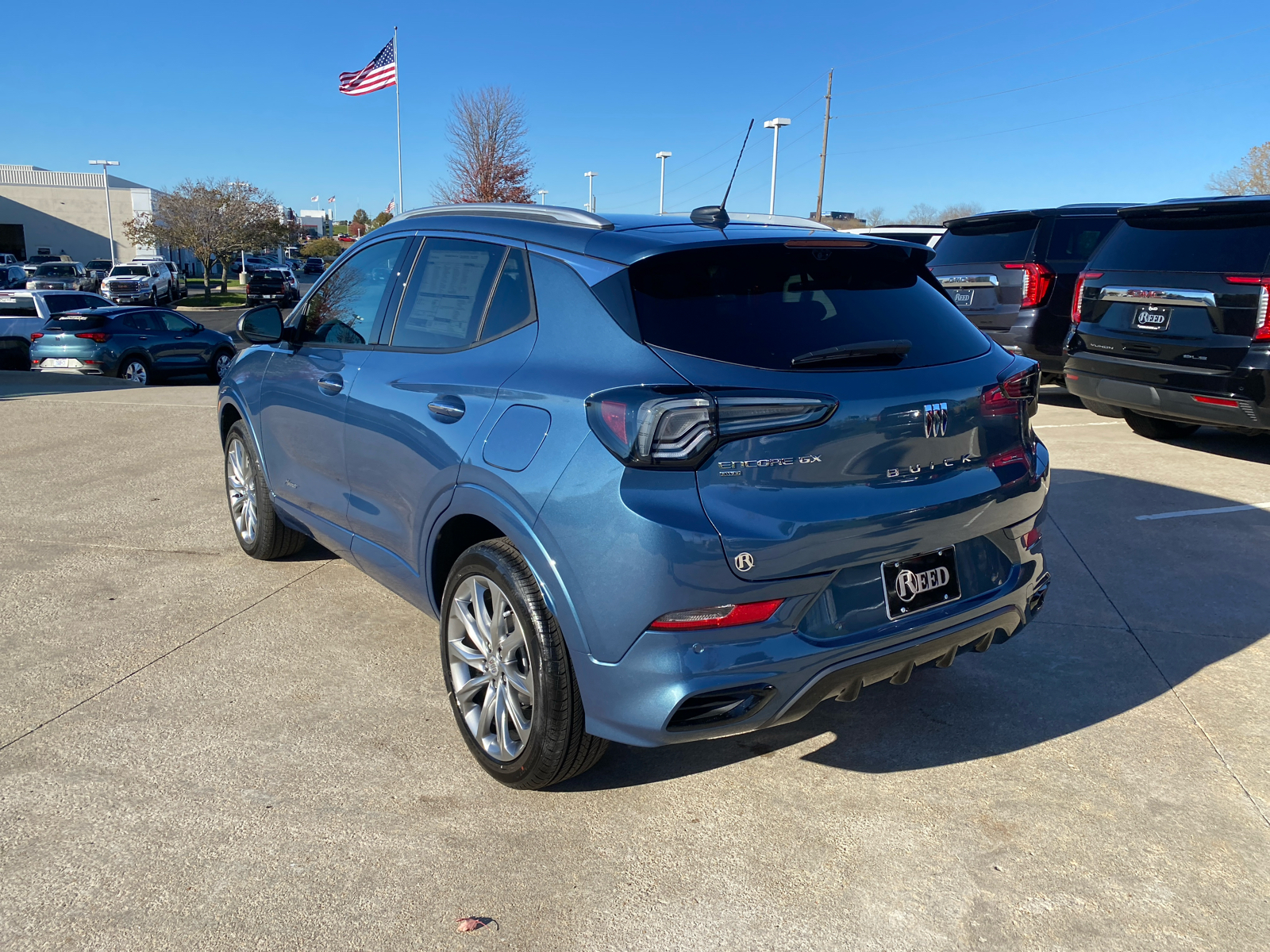 2025 Buick Encore GX Avenir 8