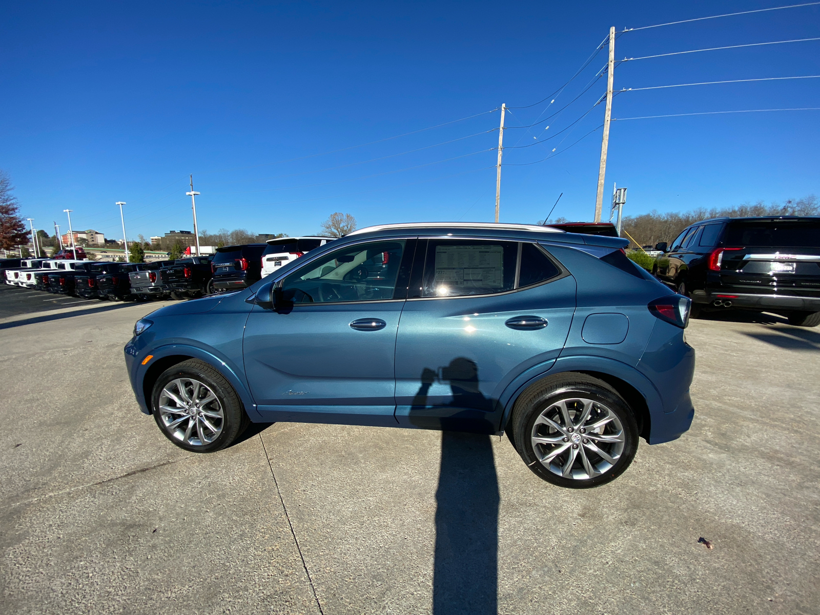 2025 Buick Encore GX Avenir 9