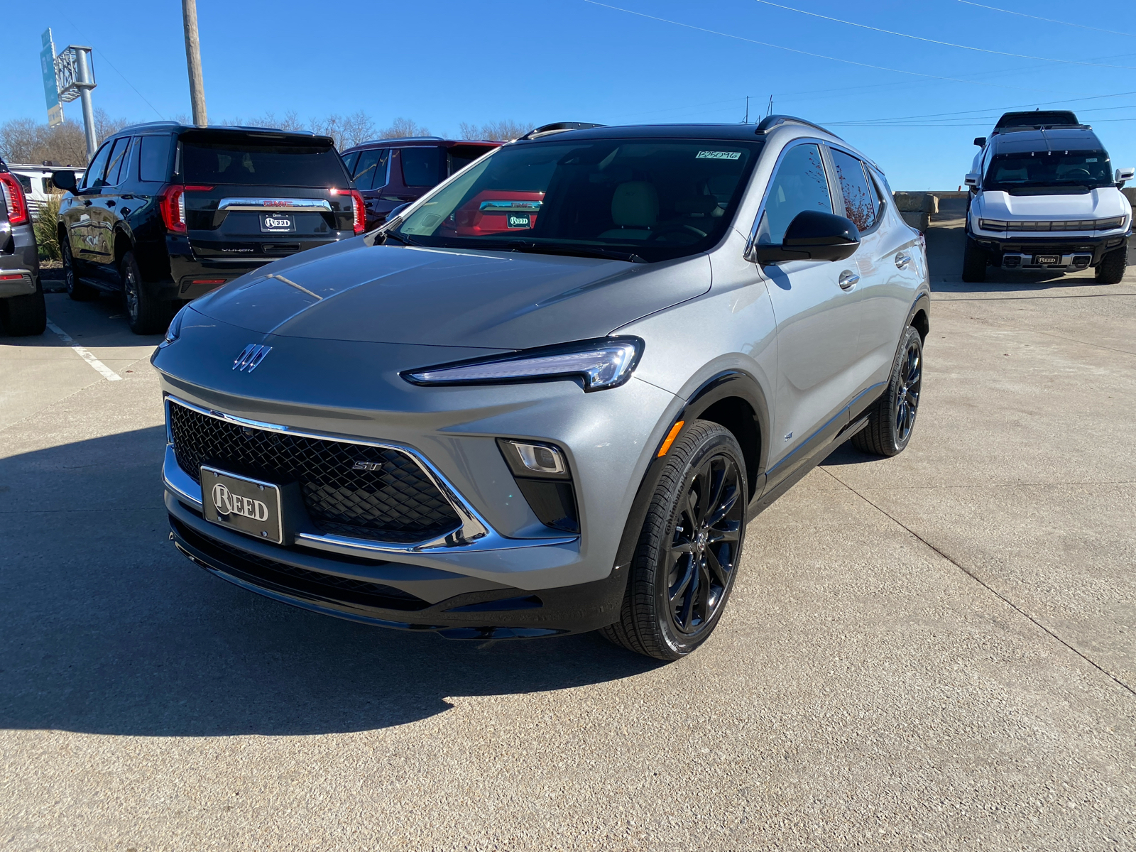 2025 Buick Encore GX Sport Touring 2