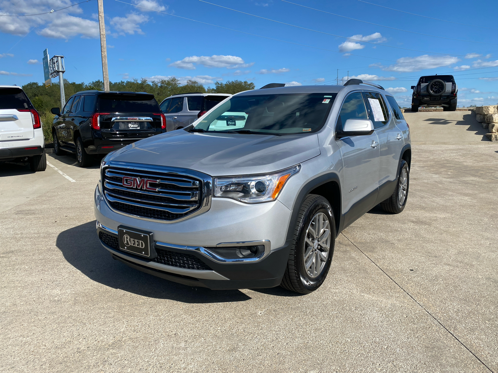 2018 GMC Acadia SLE 2