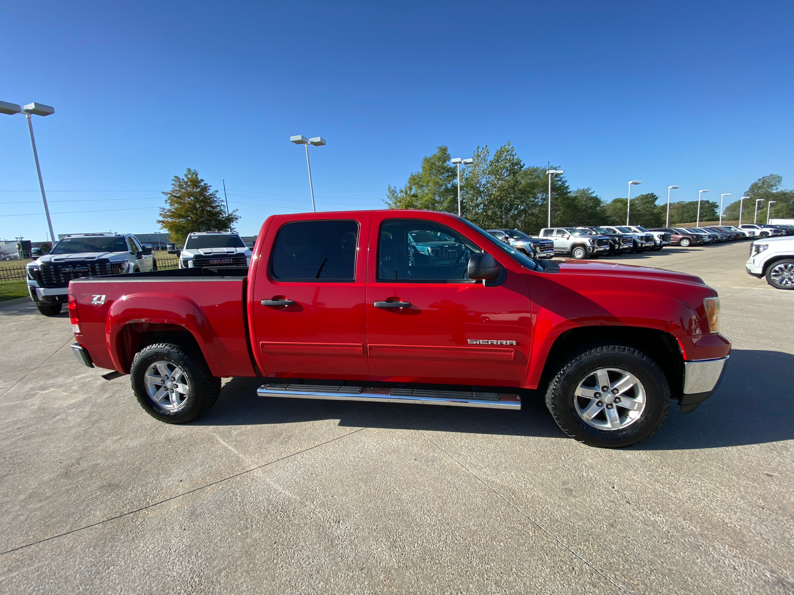 2011 GMC Sierra 1500 SLE 4WD Crew Cab 143.5 5