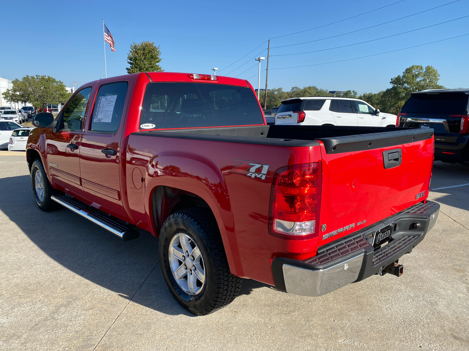 2011 GMC Sierra 1500 SLE 4WD Crew Cab 143.5 8