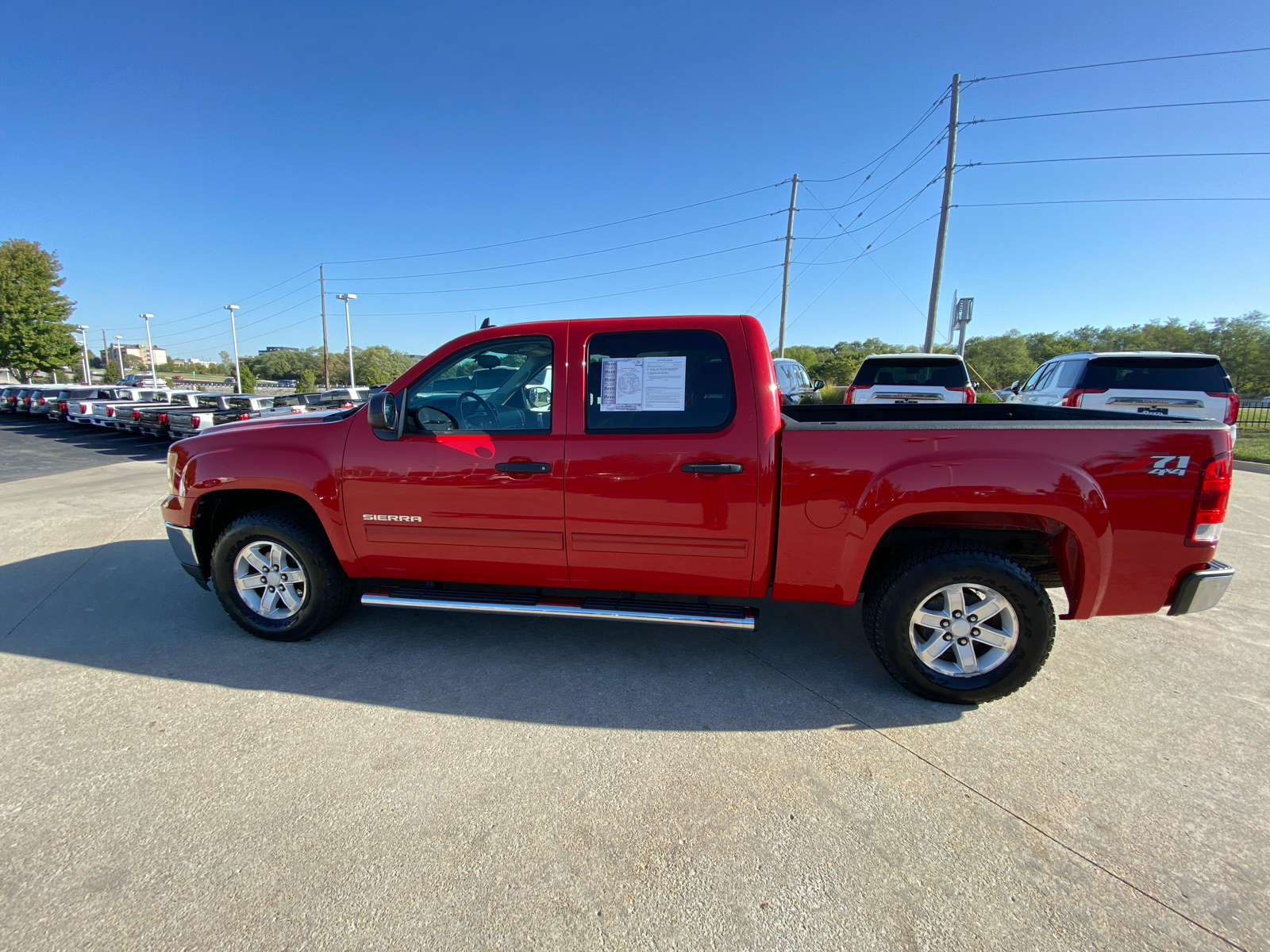 2011 GMC Sierra 1500 SLE 4WD Crew Cab 143.5 9