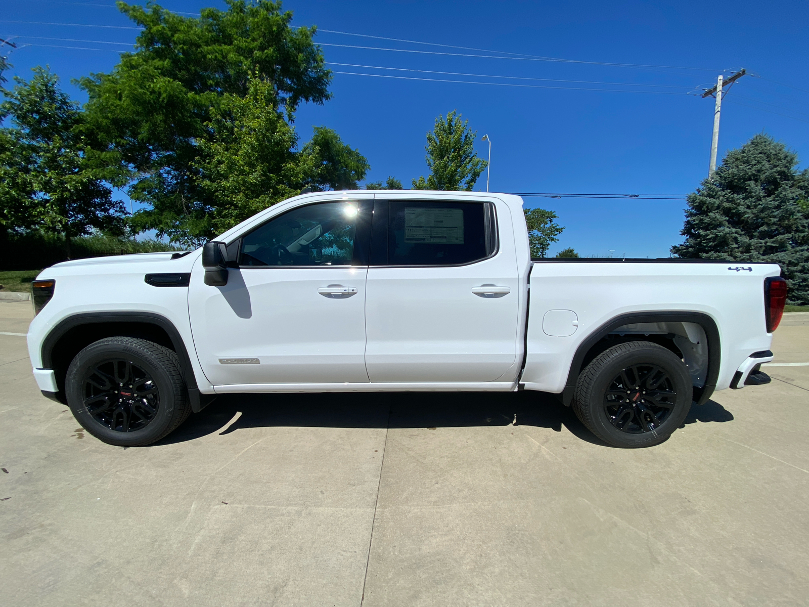 2024 GMC Sierra 1500 Elevation 4WD Crew Cab 147 9