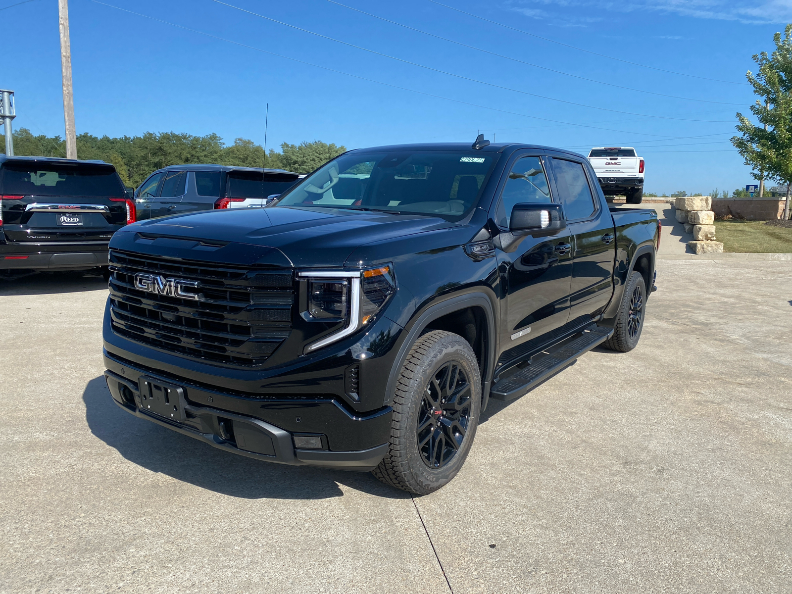 2024 GMC Sierra 1500 Elevation 4WD Crew Cab 147 2