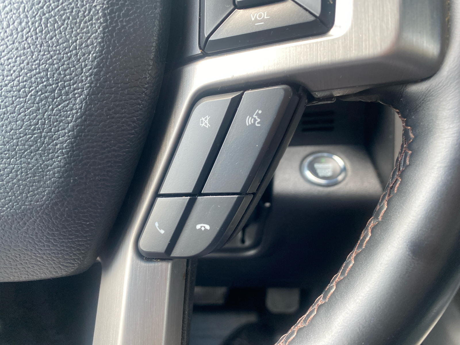2018 Ford F-150 Platinum 4WD SuperCrew 5.5 Box 20