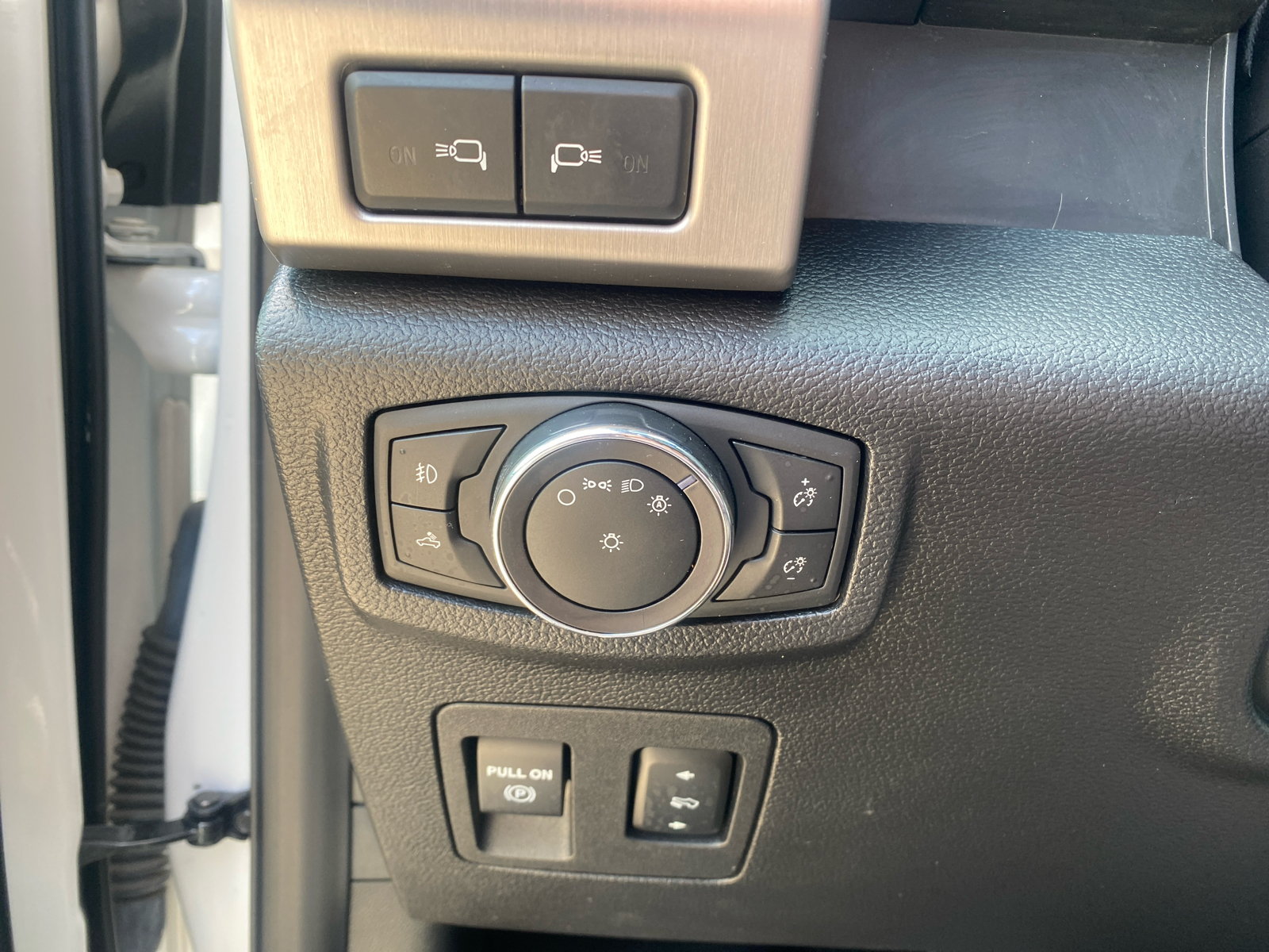 2018 Ford F-150 Platinum 4WD SuperCrew 5.5 Box 21