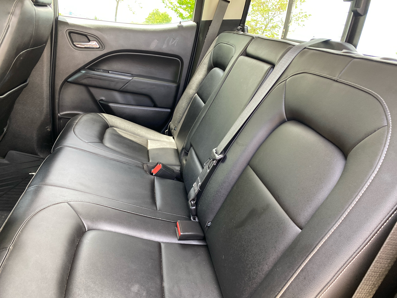 2017 Chevrolet Colorado 4WD LT Crew Cab 128.3 27