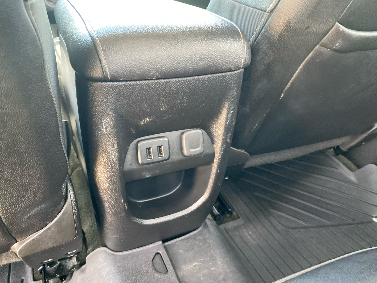 2017 Chevrolet Colorado 4WD LT Crew Cab 128.3 28