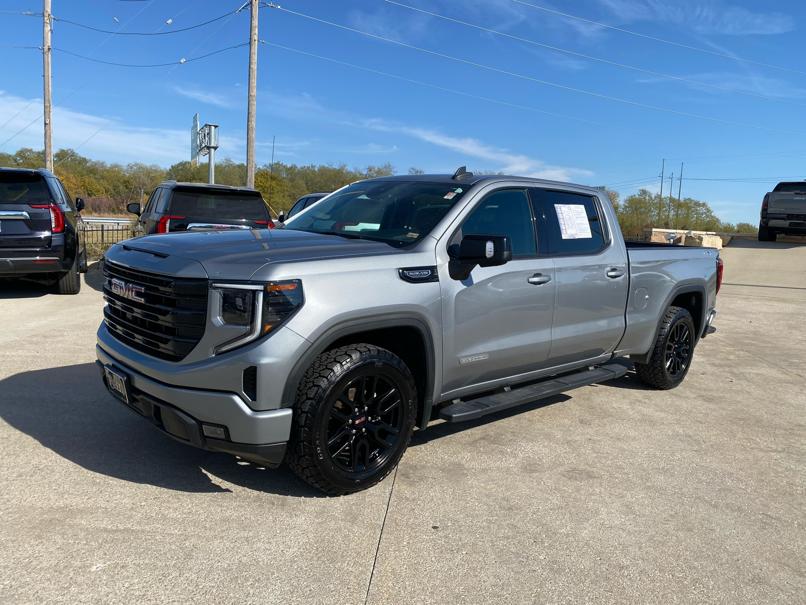 2023 GMC Sierra 1500  1