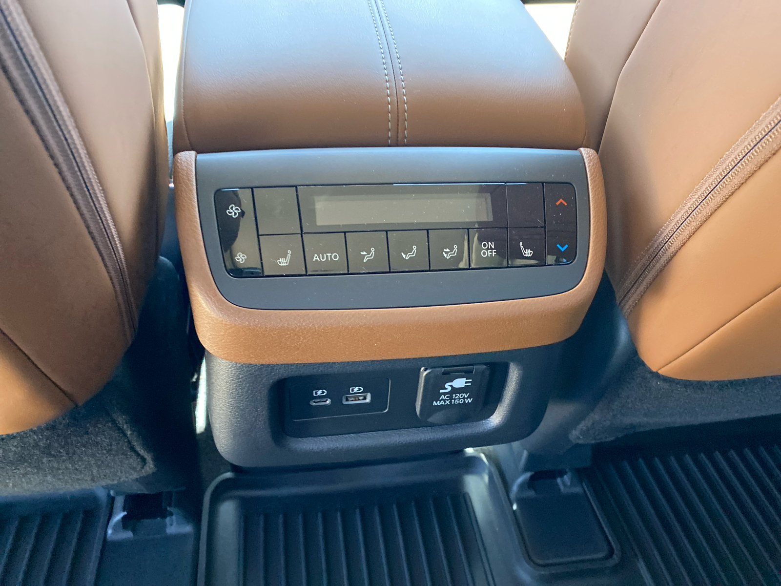 2024 Nissan Pathfinder Platinum 31