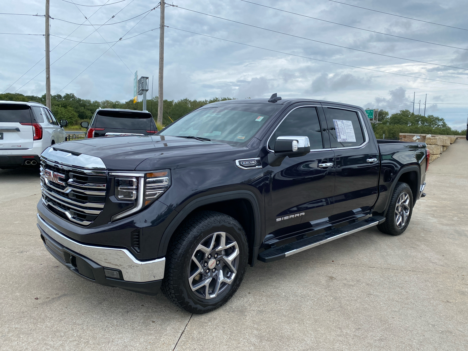 2023 GMC Sierra 1500 SLT 4WD Crew Cab 147 1