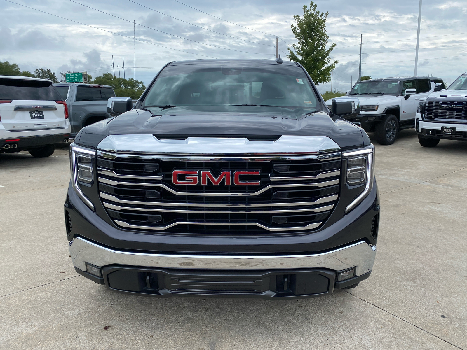 2023 GMC Sierra 1500 SLT 4WD Crew Cab 147 3