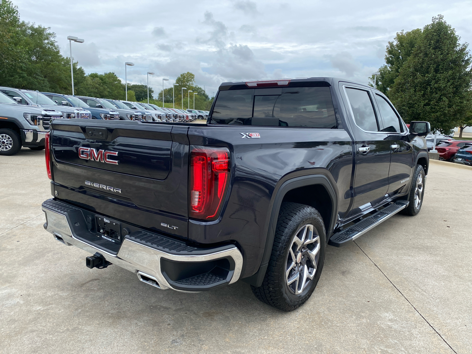 2023 GMC Sierra 1500 SLT 4WD Crew Cab 147 6