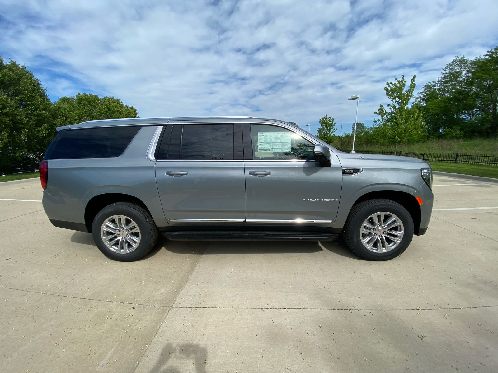 2024 GMC Yukon XL SLT 5