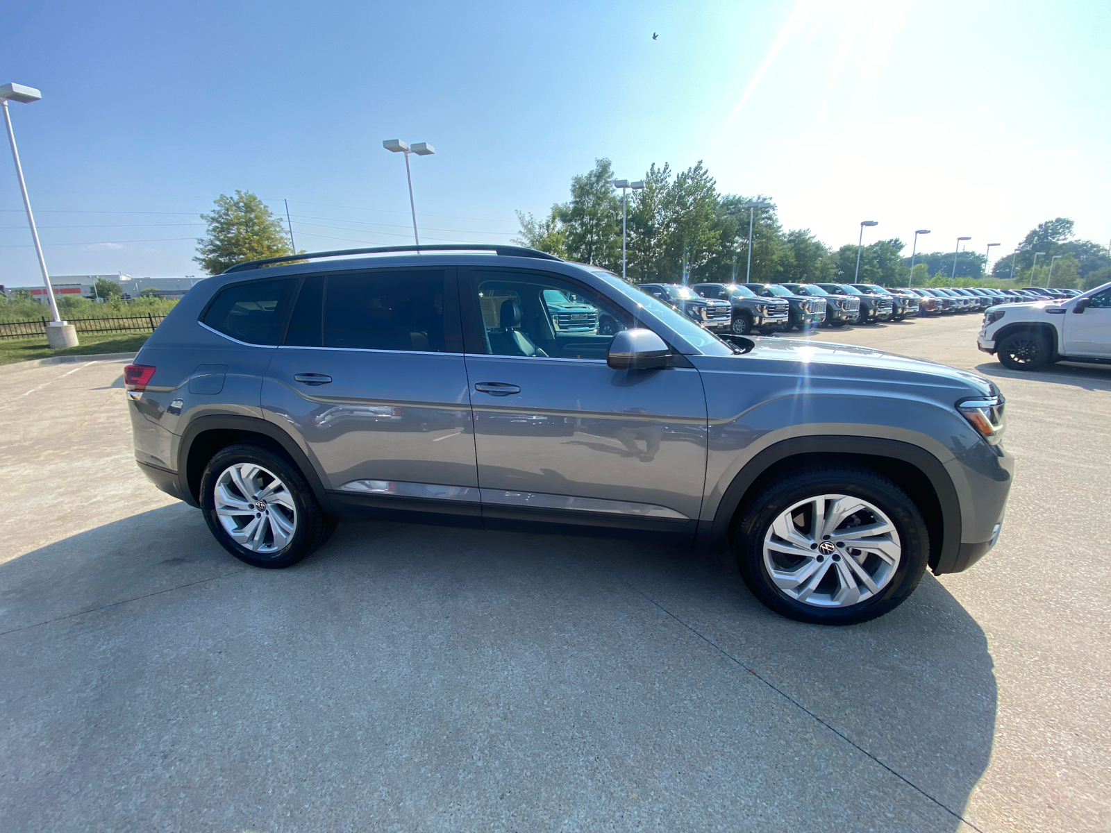 2022 Volkswagen Atlas 3.6L V6 SE w/Technology 5