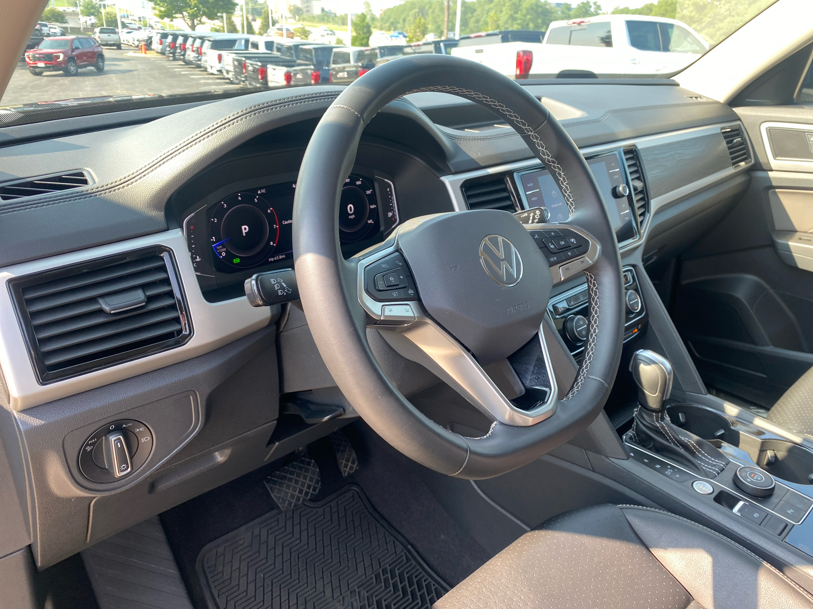 2022 Volkswagen Atlas 3.6L V6 SE w/Technology 13