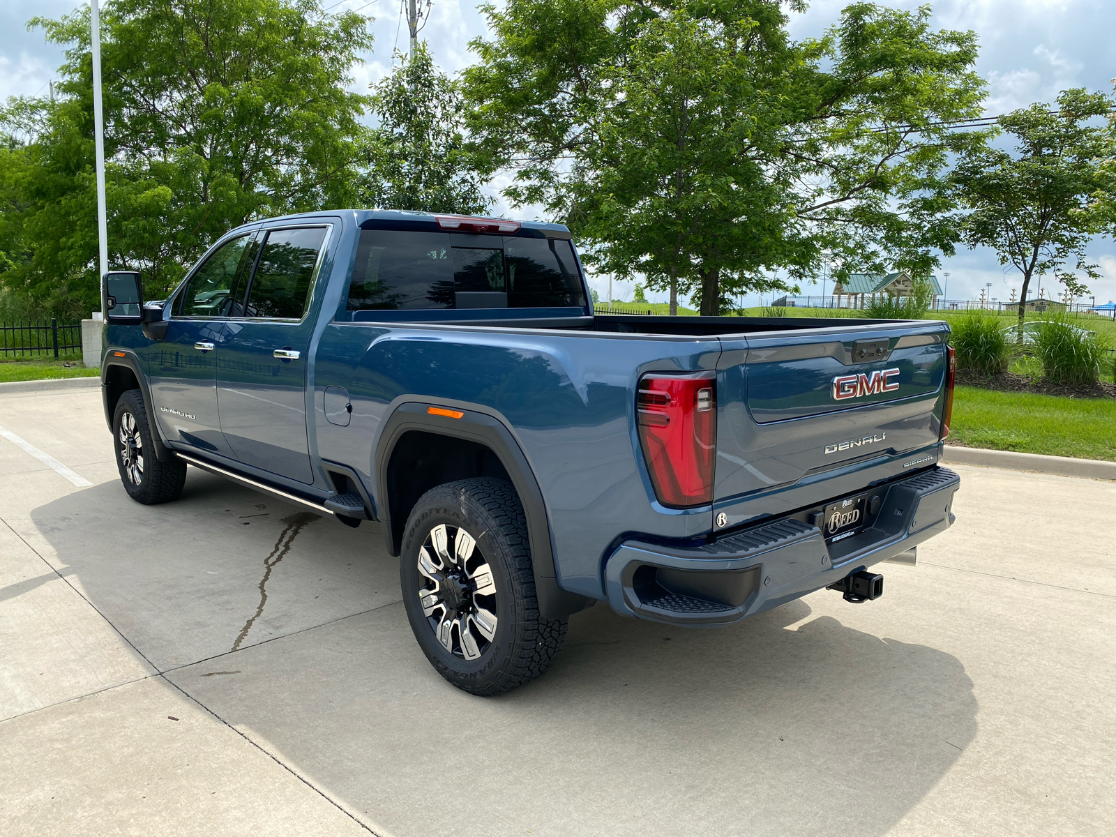 2024 GMC Sierra 2500HD Denali 4WD Crew Cab 159 8