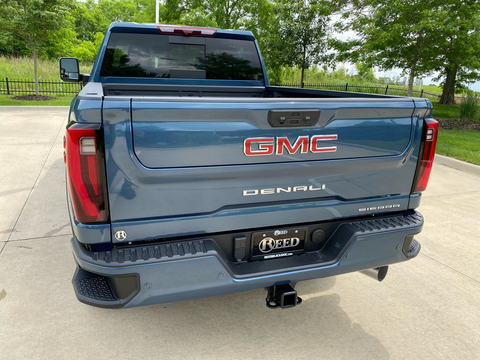 2024 GMC Sierra 2500HD Denali 4WD Crew Cab 159 36