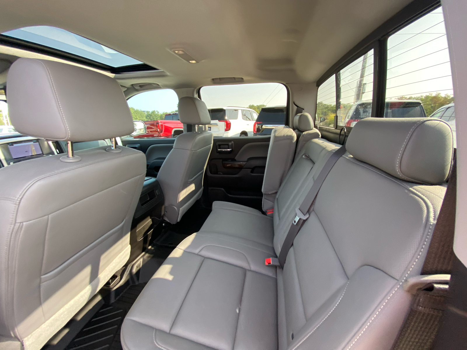 2018 GMC Sierra 1500 SLT 4WD Crew Cab 153.0 32