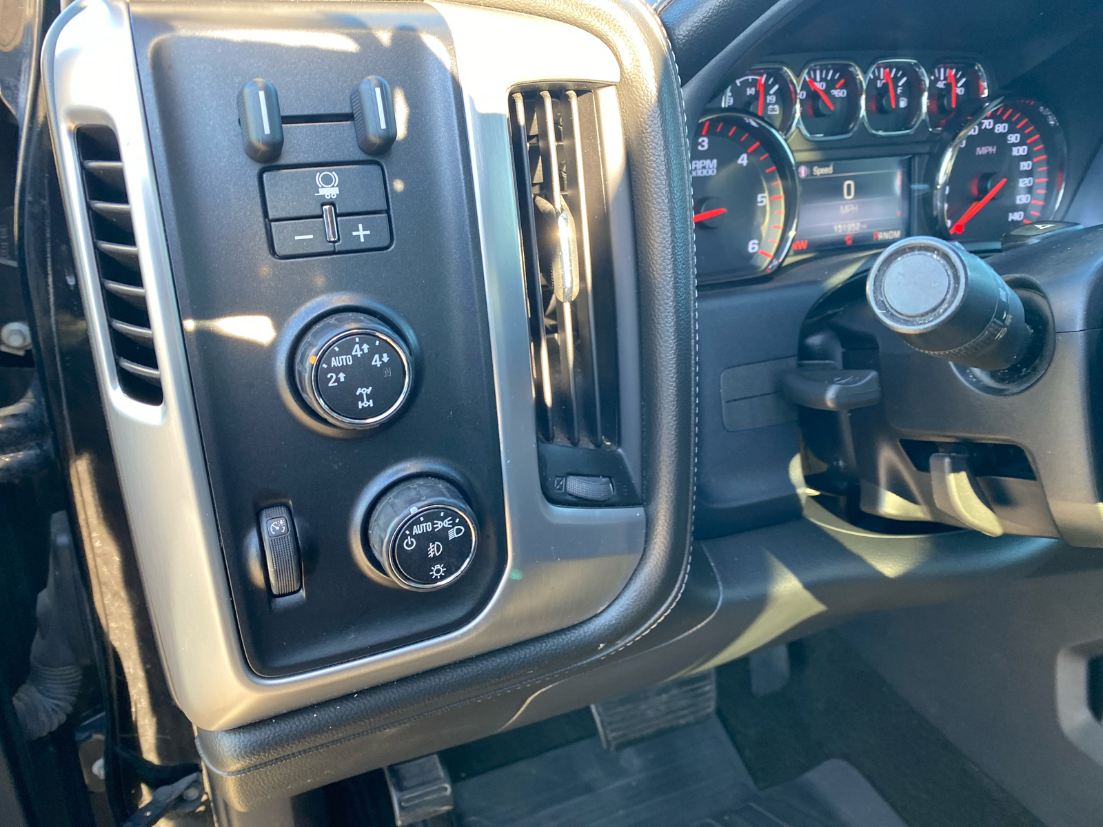 2016 GMC Sierra 1500 SLT 4WD Crew Cab 143.5 16