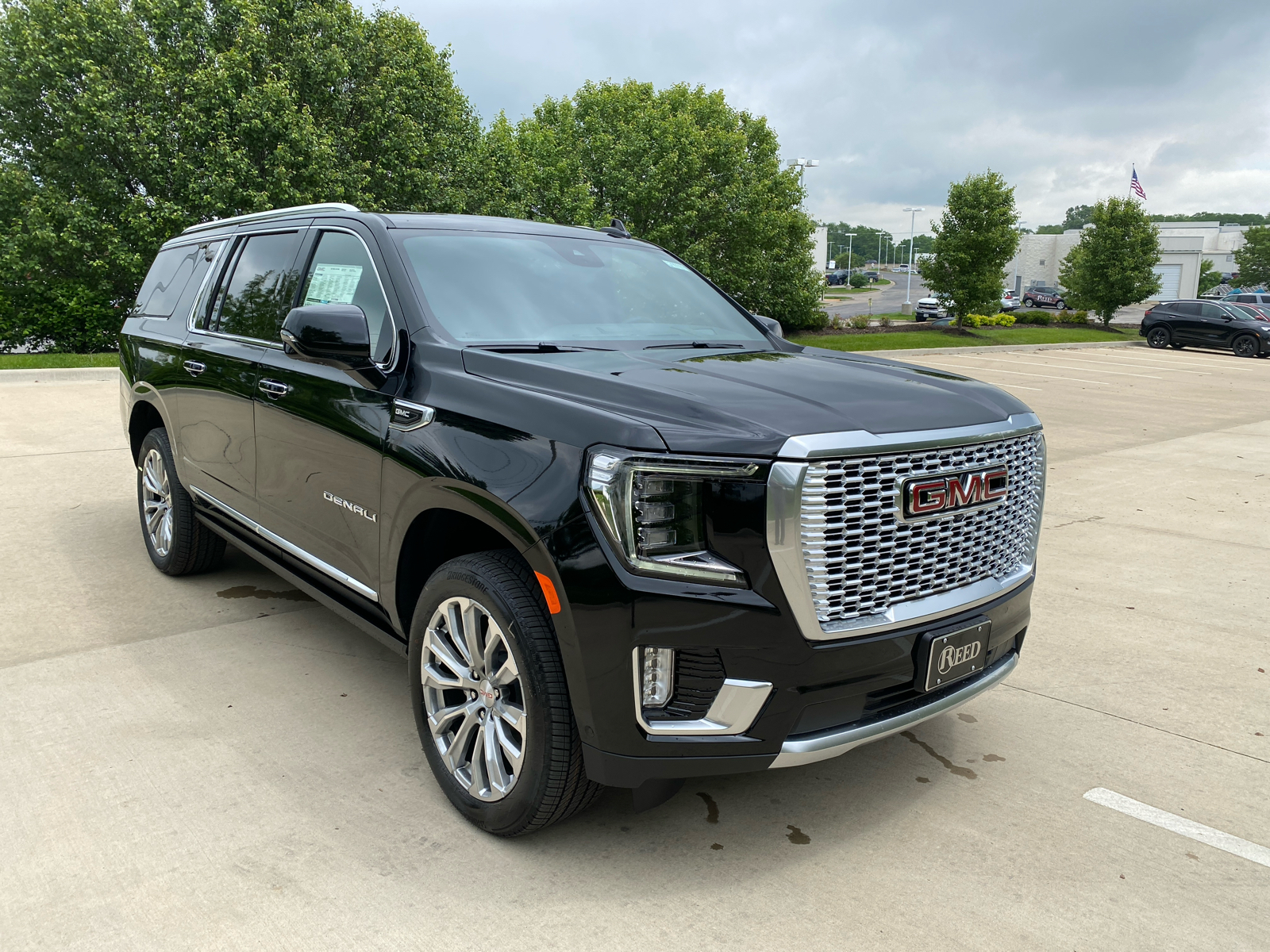 2024 GMC Yukon XL Denali 4