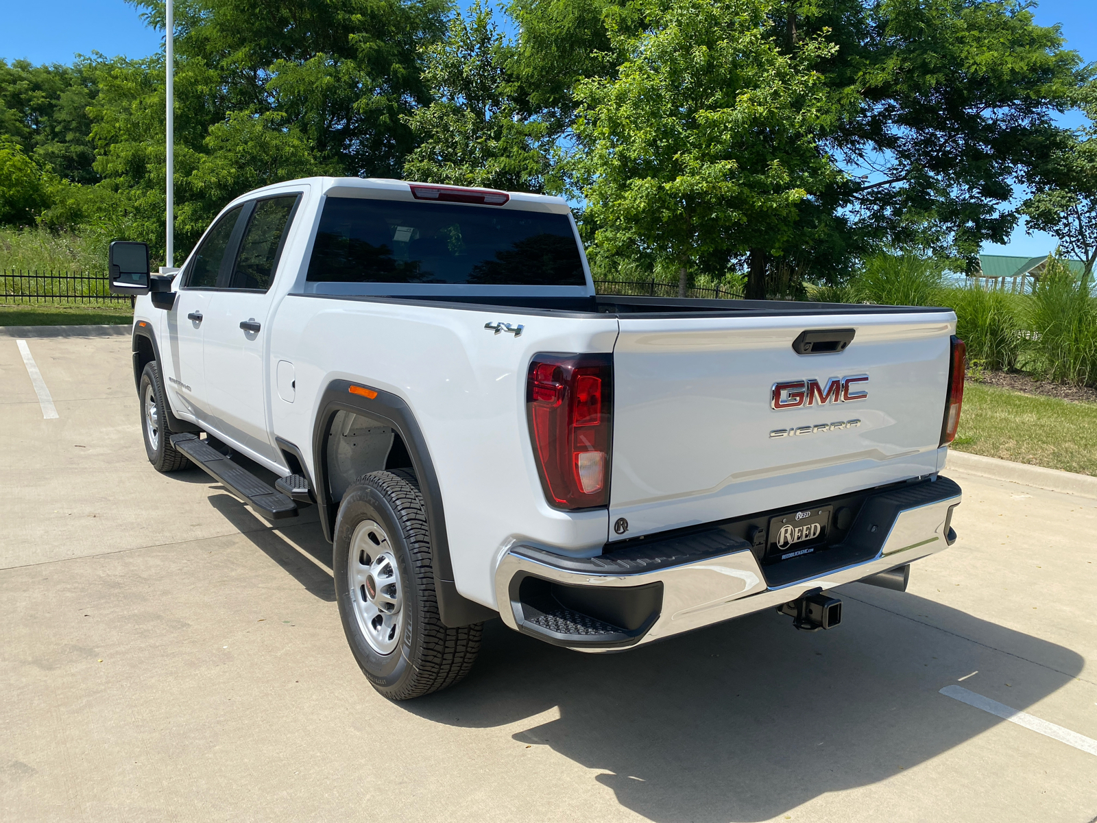 2024 GMC Sierra 2500HD Pro 4WD Crew Cab 159 8