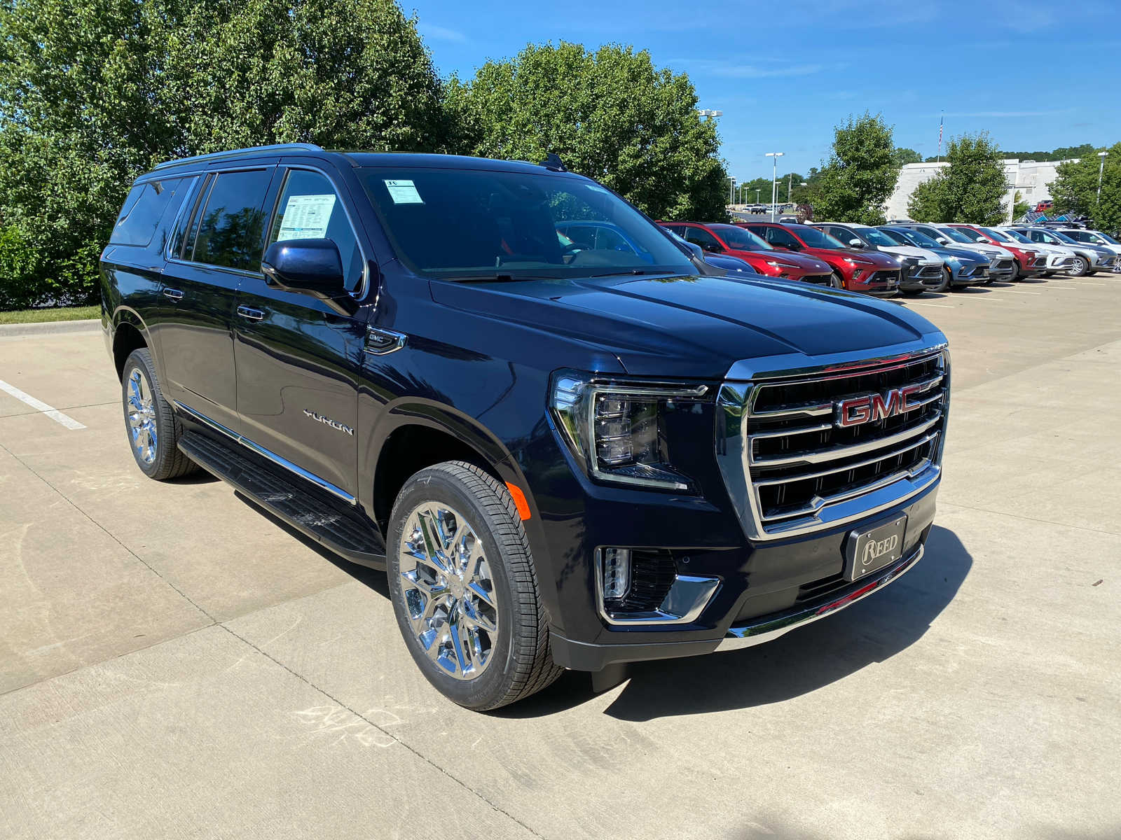 2024 GMC Yukon XL SLT 4