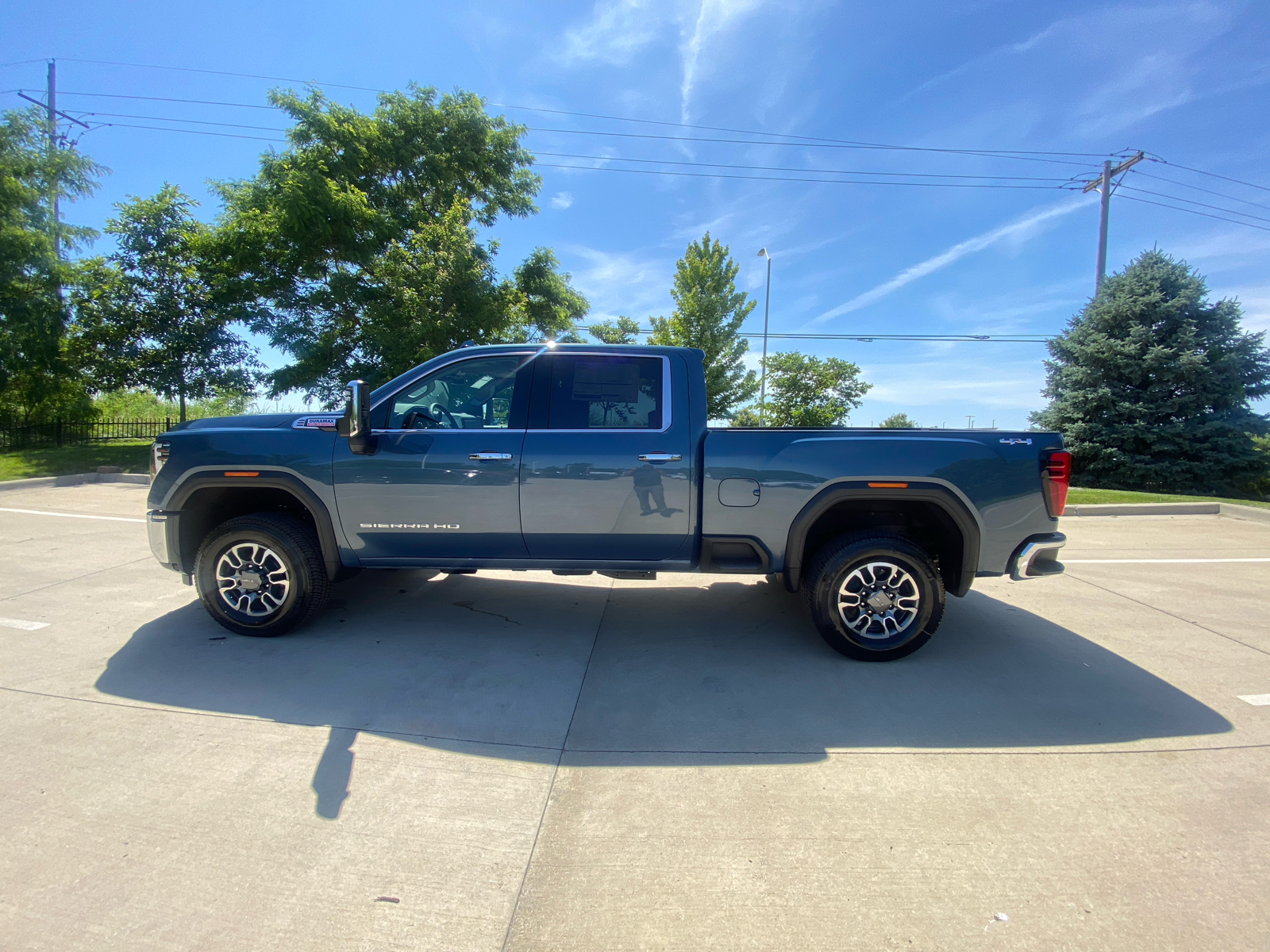 2024 GMC Sierra 2500HD SLT 4WD Crew Cab 159 9