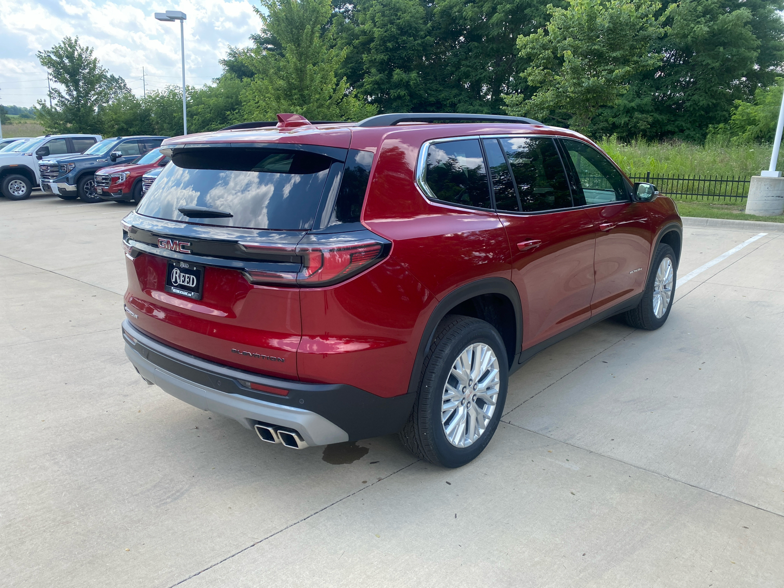 2024 GMC Acadia FWD Elevation 6