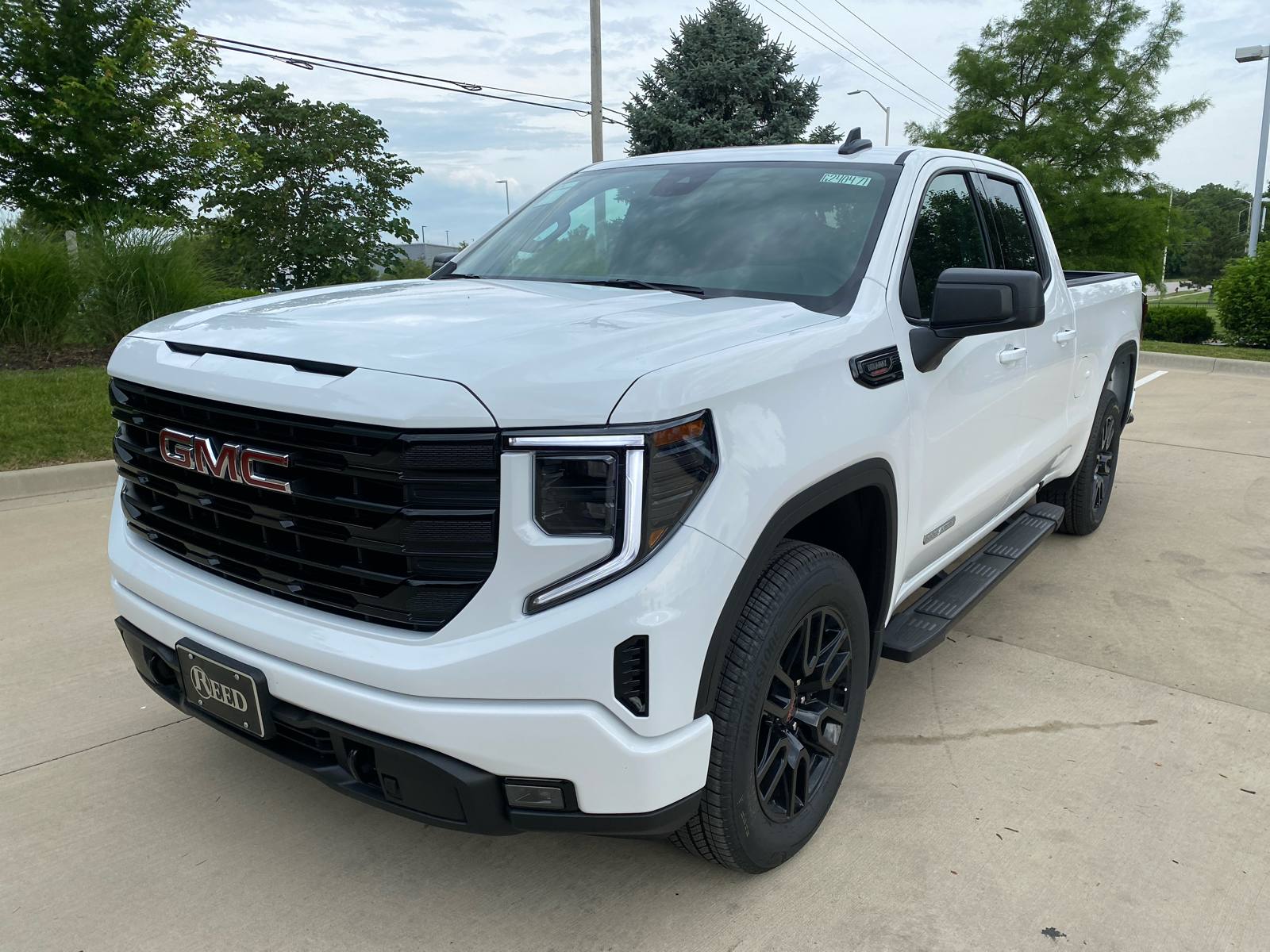 2024 GMC Sierra 1500 Elevation 4WD Double Cab 147 2