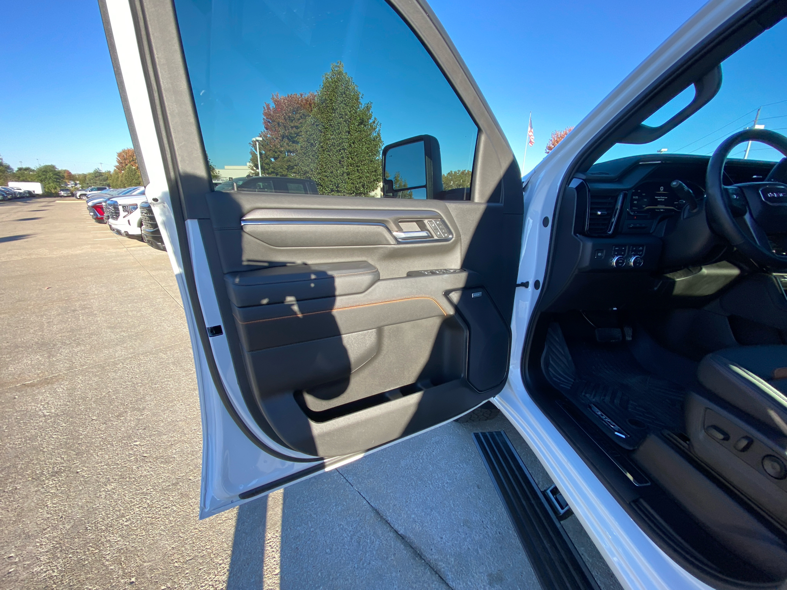 2024 GMC Sierra 2500HD AT4 4WD Crew Cab 159 10