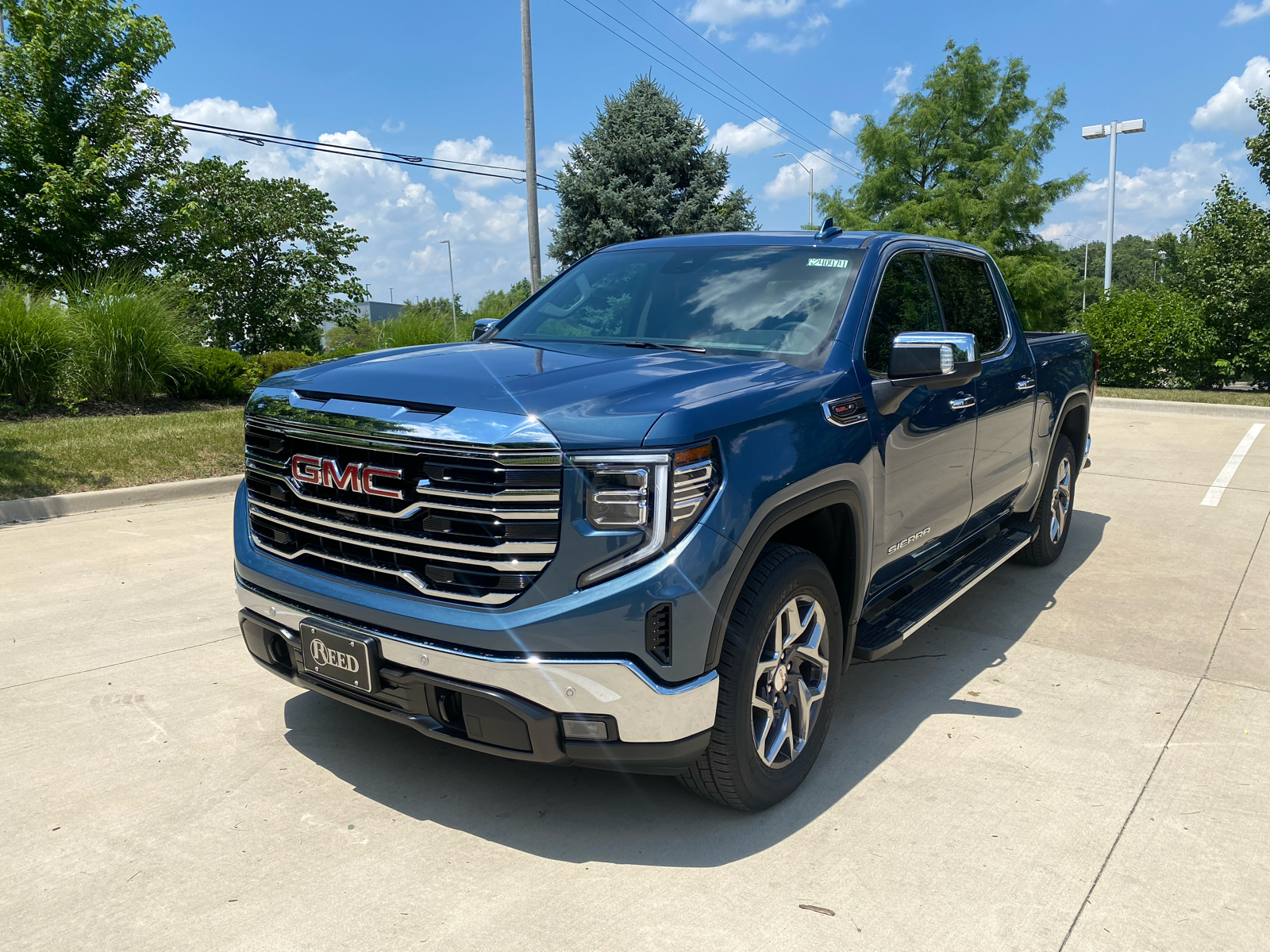 2024 GMC Sierra 1500 SLT 4WD Crew Cab 147 2