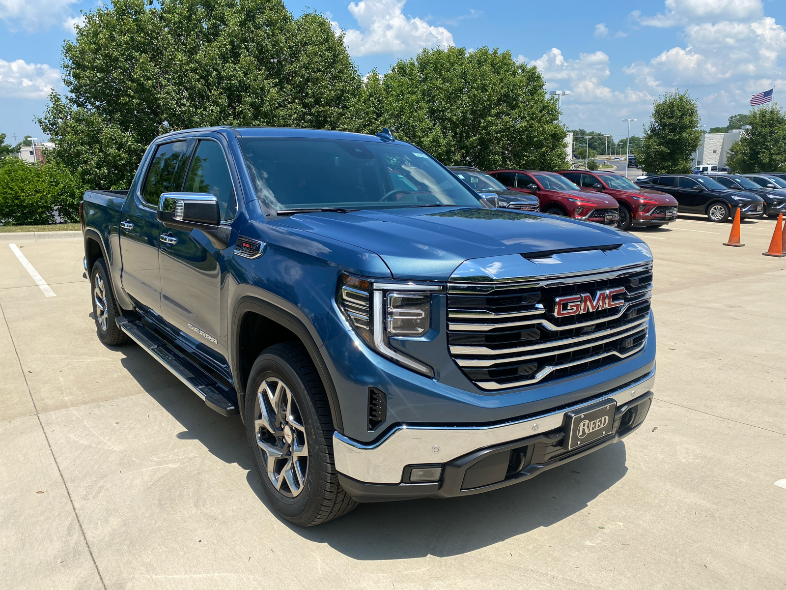 2024 GMC Sierra 1500 SLT 4WD Crew Cab 147 4