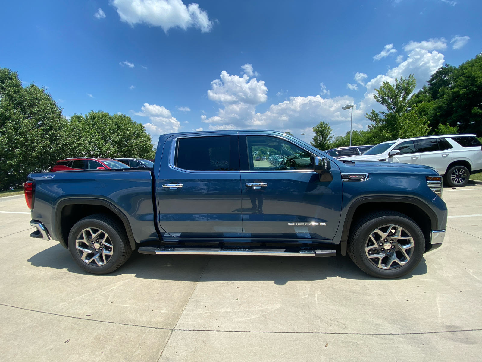 2024 GMC Sierra 1500 SLT 4WD Crew Cab 147 5