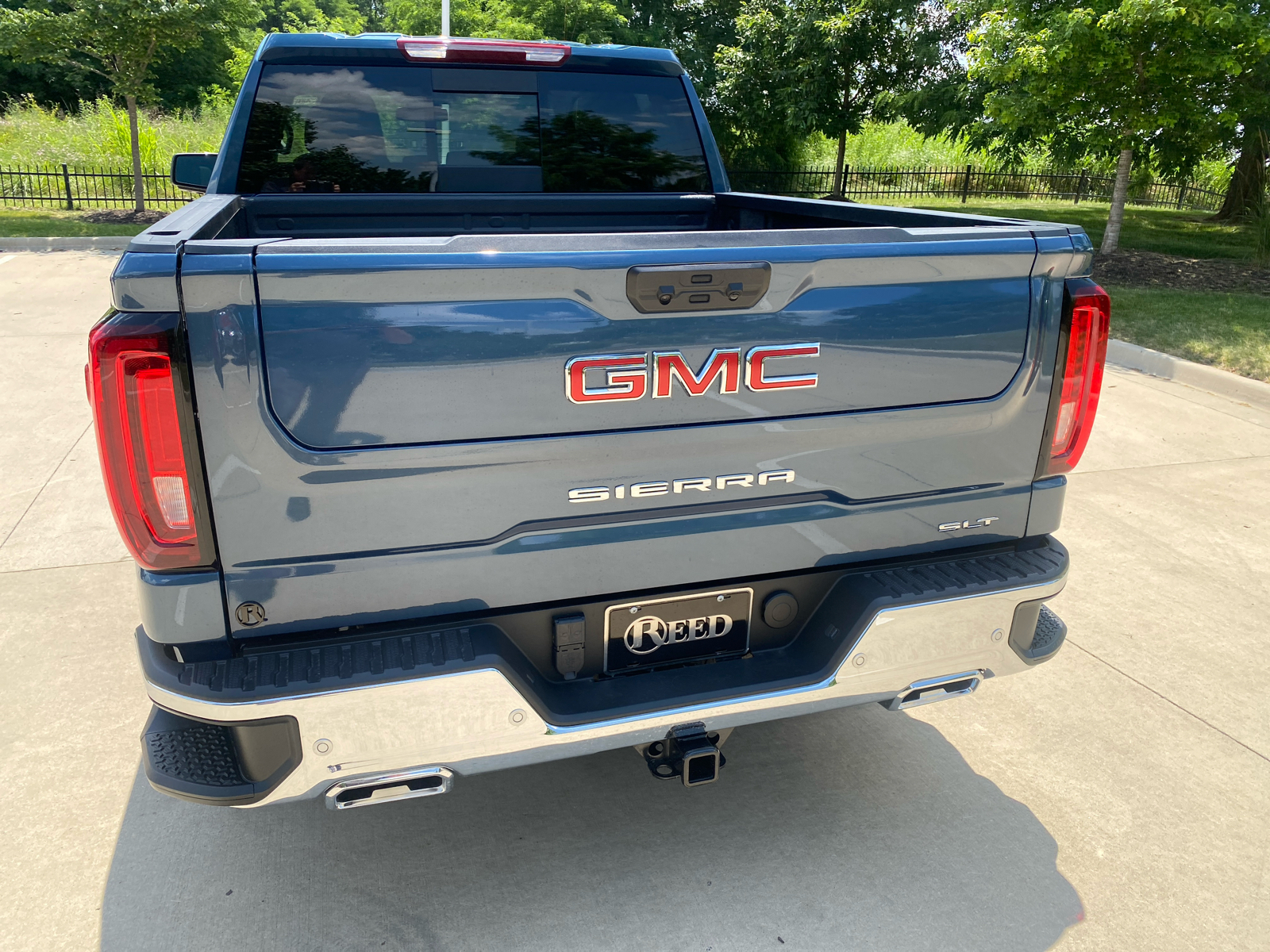 2024 GMC Sierra 1500 SLT 4WD Crew Cab 147 35