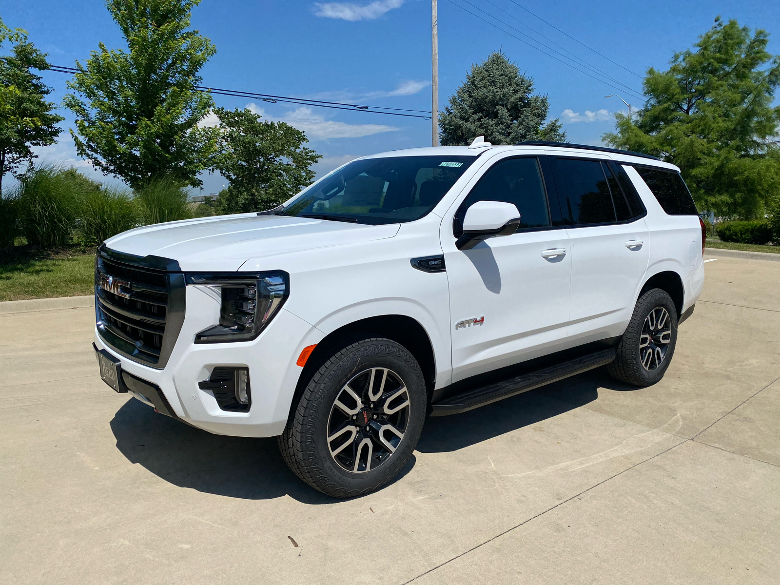 2024 GMC Yukon AT4 1