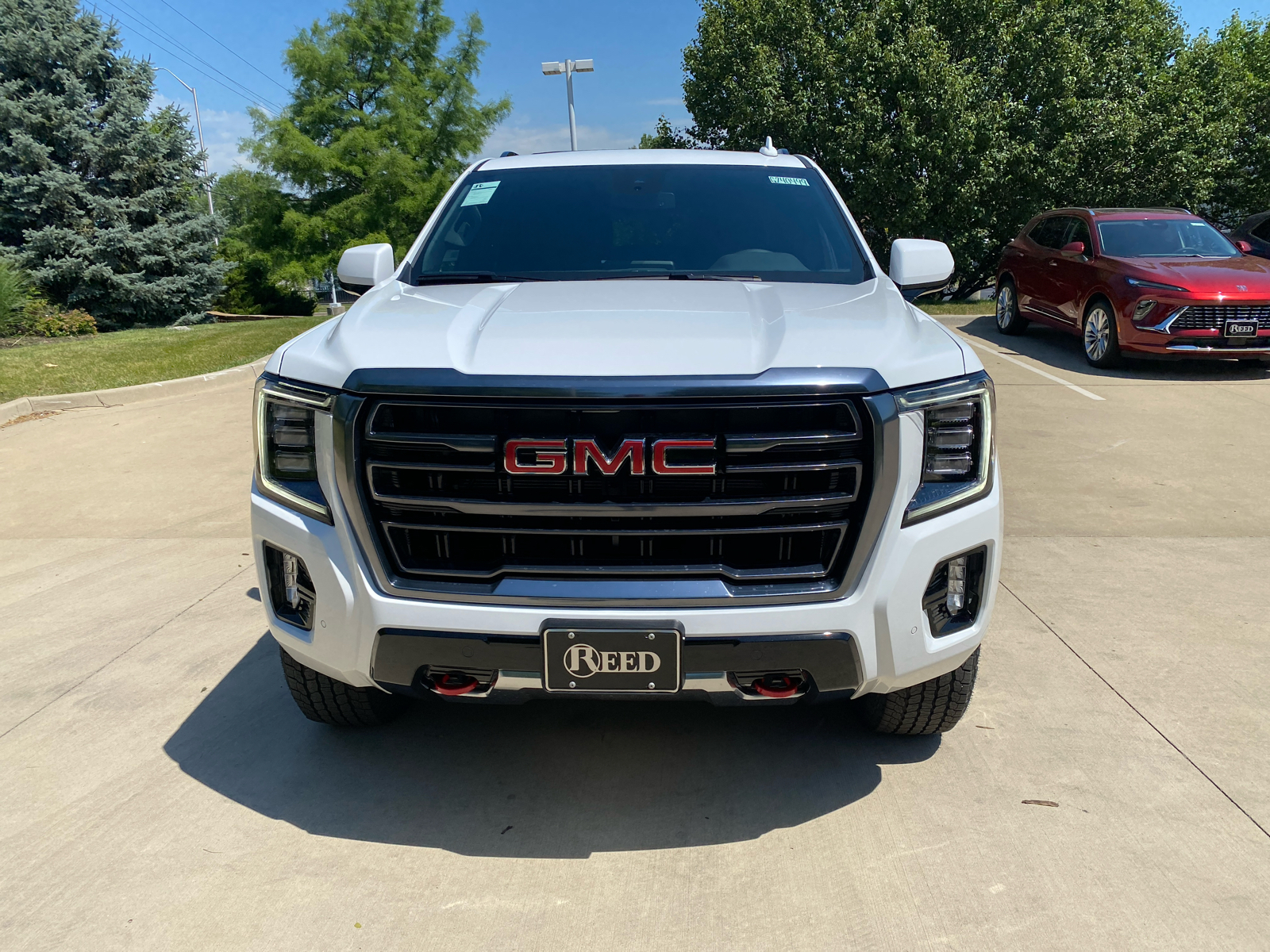 2024 GMC Yukon AT4 3