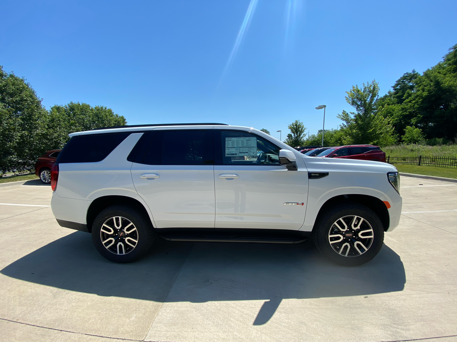 2024 GMC Yukon AT4 5