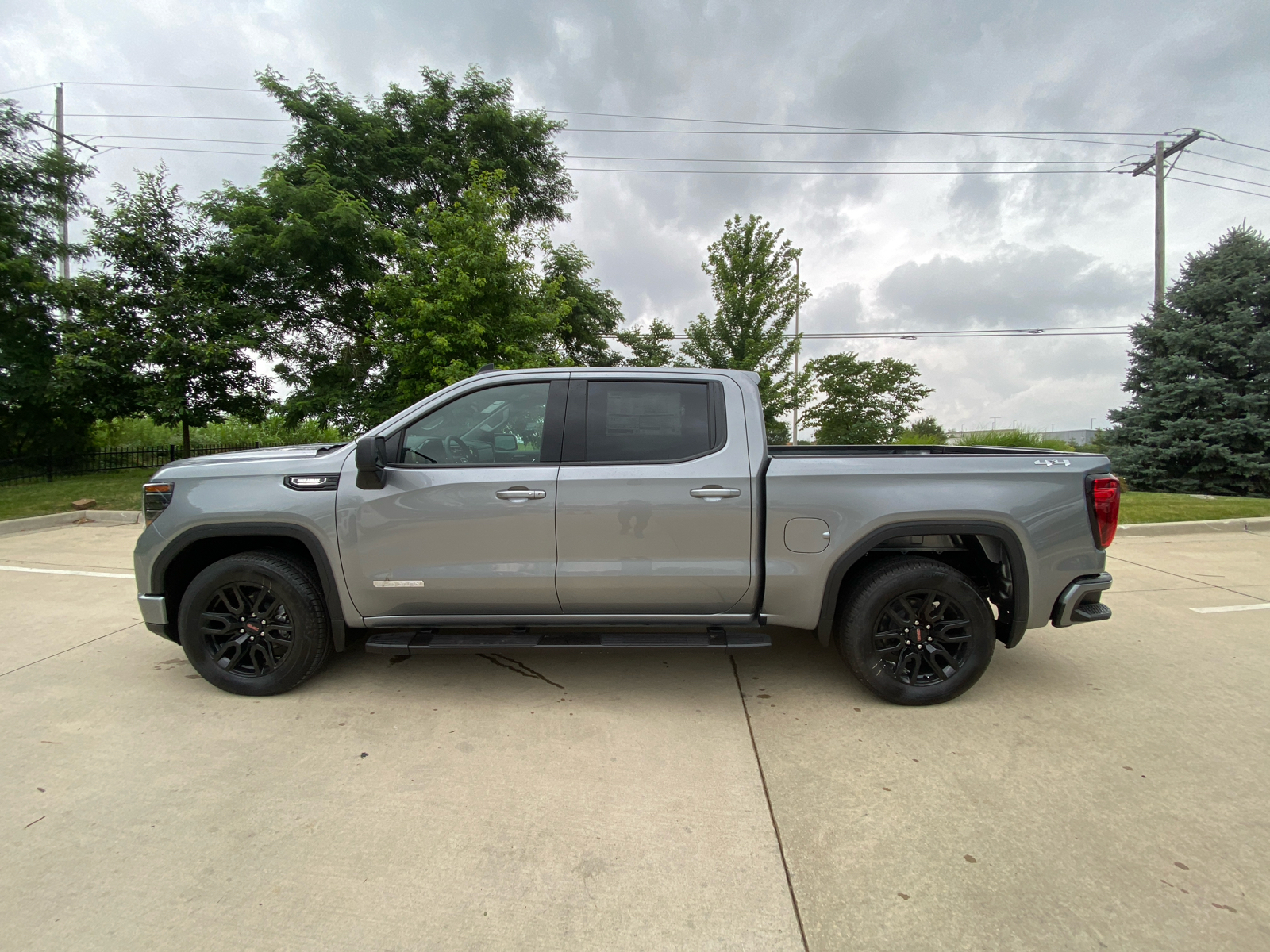 2024 GMC Sierra 1500 Elevation 4WD Crew Cab 147 9