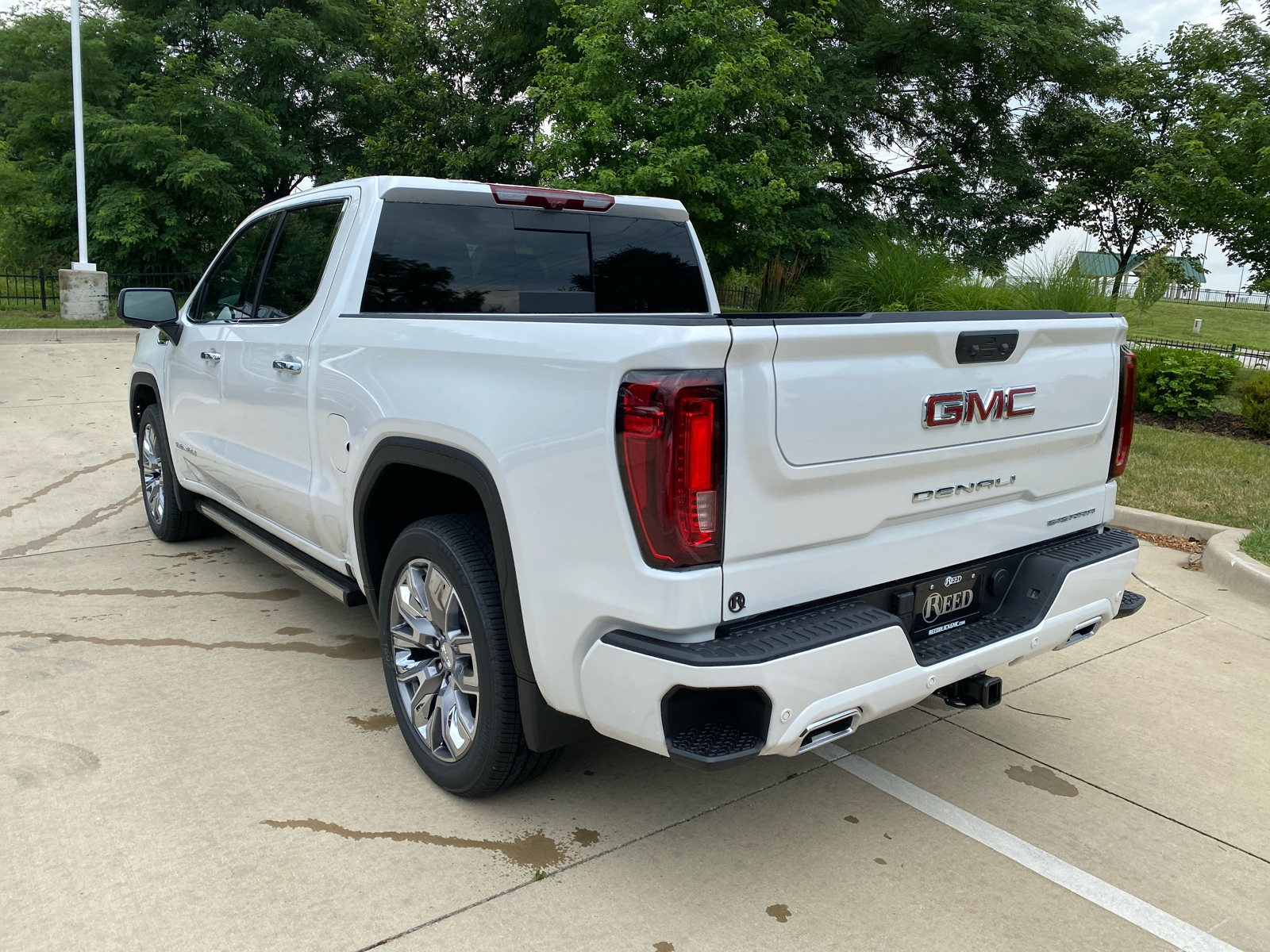 2024 GMC Sierra 1500 Denali 4WD Crew Cab 147 8