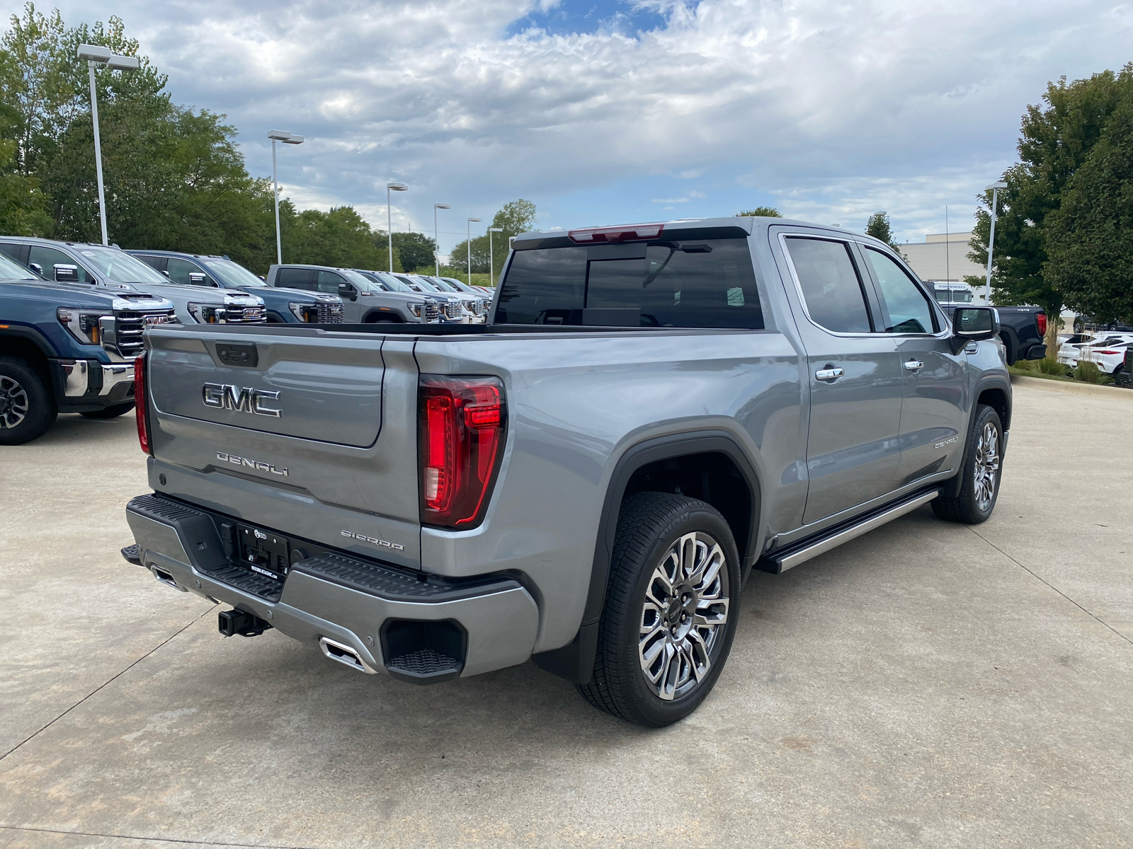 2024 GMC Sierra 1500 Denali Ultimate 4WD Crew Cab 147 6