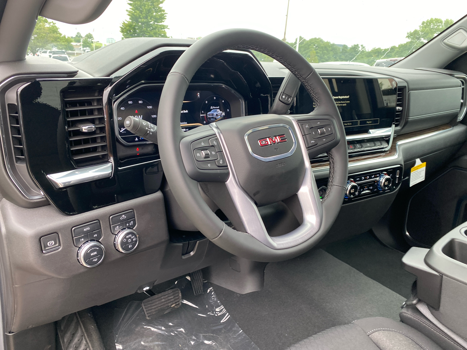 2024 GMC Sierra 1500 Elevation 4WD Crew Cab 147 13