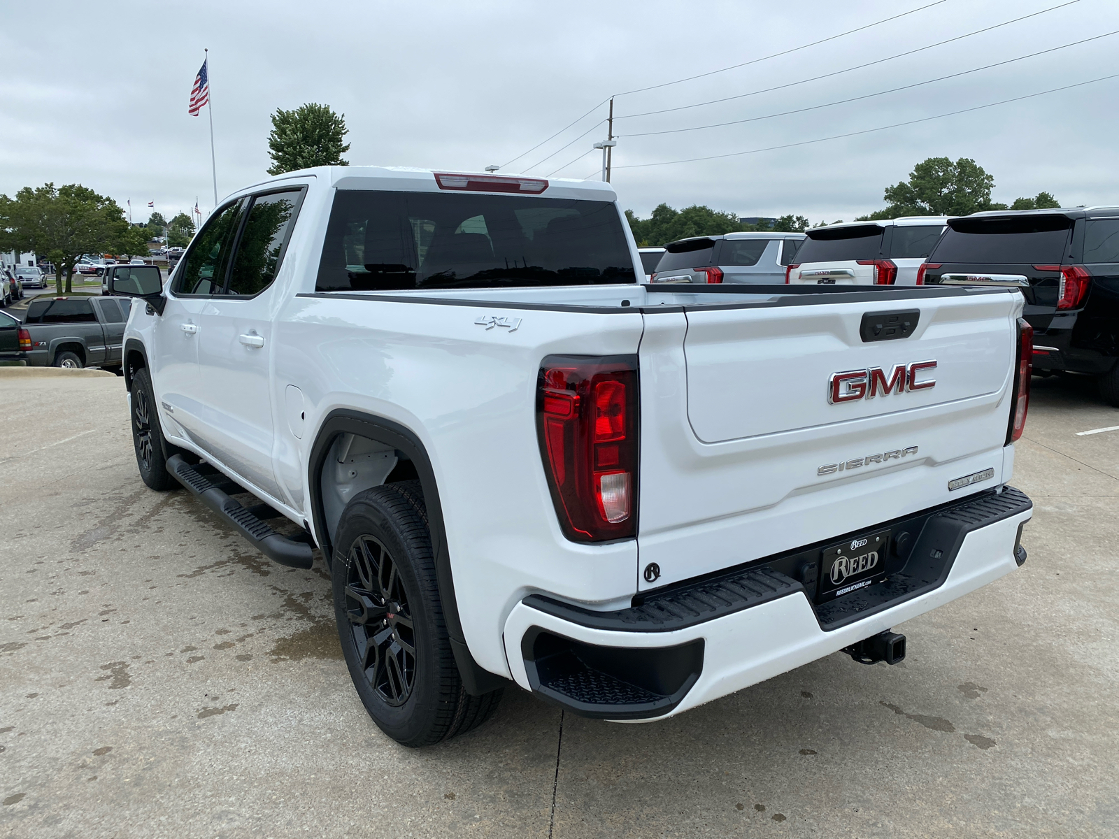 2024 GMC Sierra 1500 Elevation 4WD Crew Cab 147 8